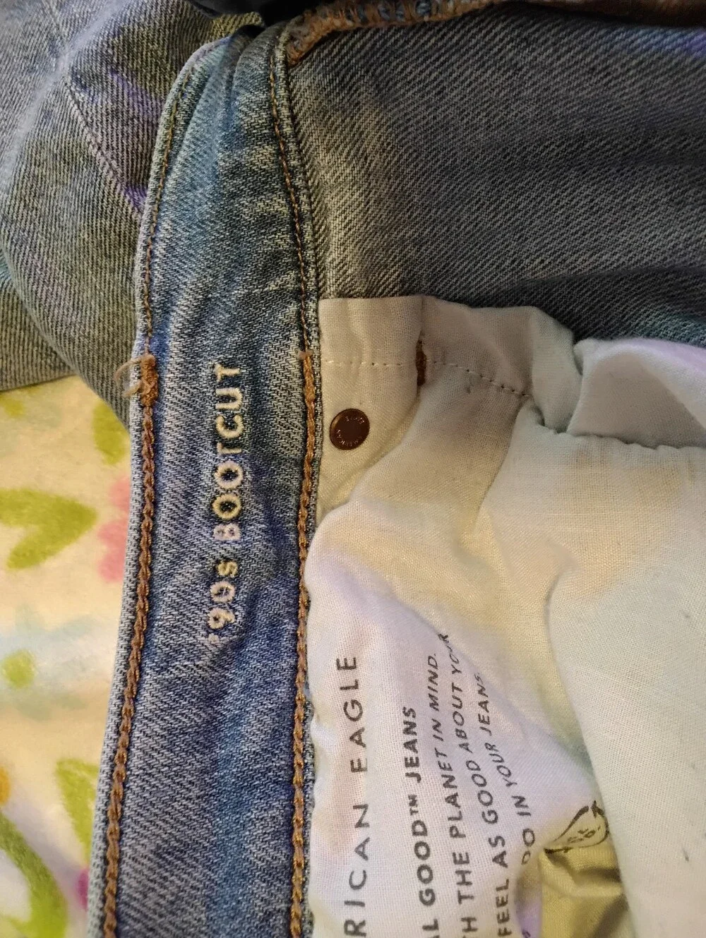 AEO American Eagle Women’s size 18 90s bootcut jeans 37W 30L high rise stretch
